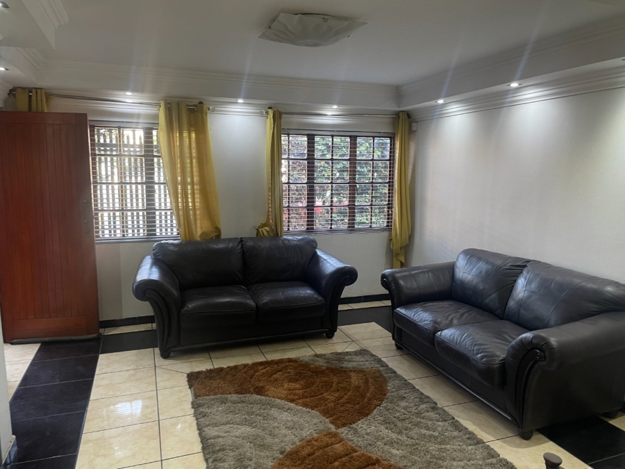 4 Bedroom Property for Sale in Heidedal Free State